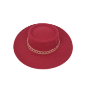 Chapeau Rouge avec Chaine